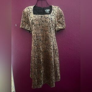 Gorgeous holiday golden brocade maternity dress. Like new, vintage.